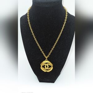 Vtg Chanel Coco Mark CC Gold Plated Medallion Chain Necklace